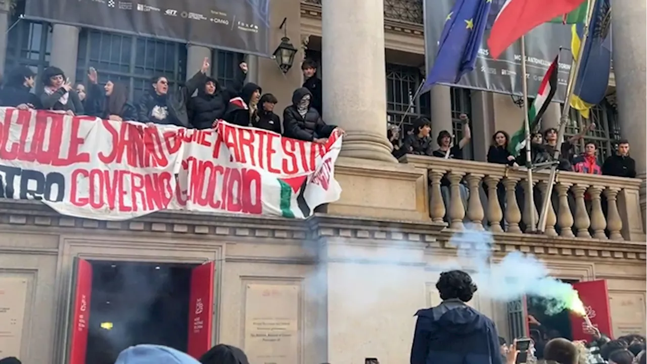 'No Meloni Day' a Torino, studenti occupano la Mole