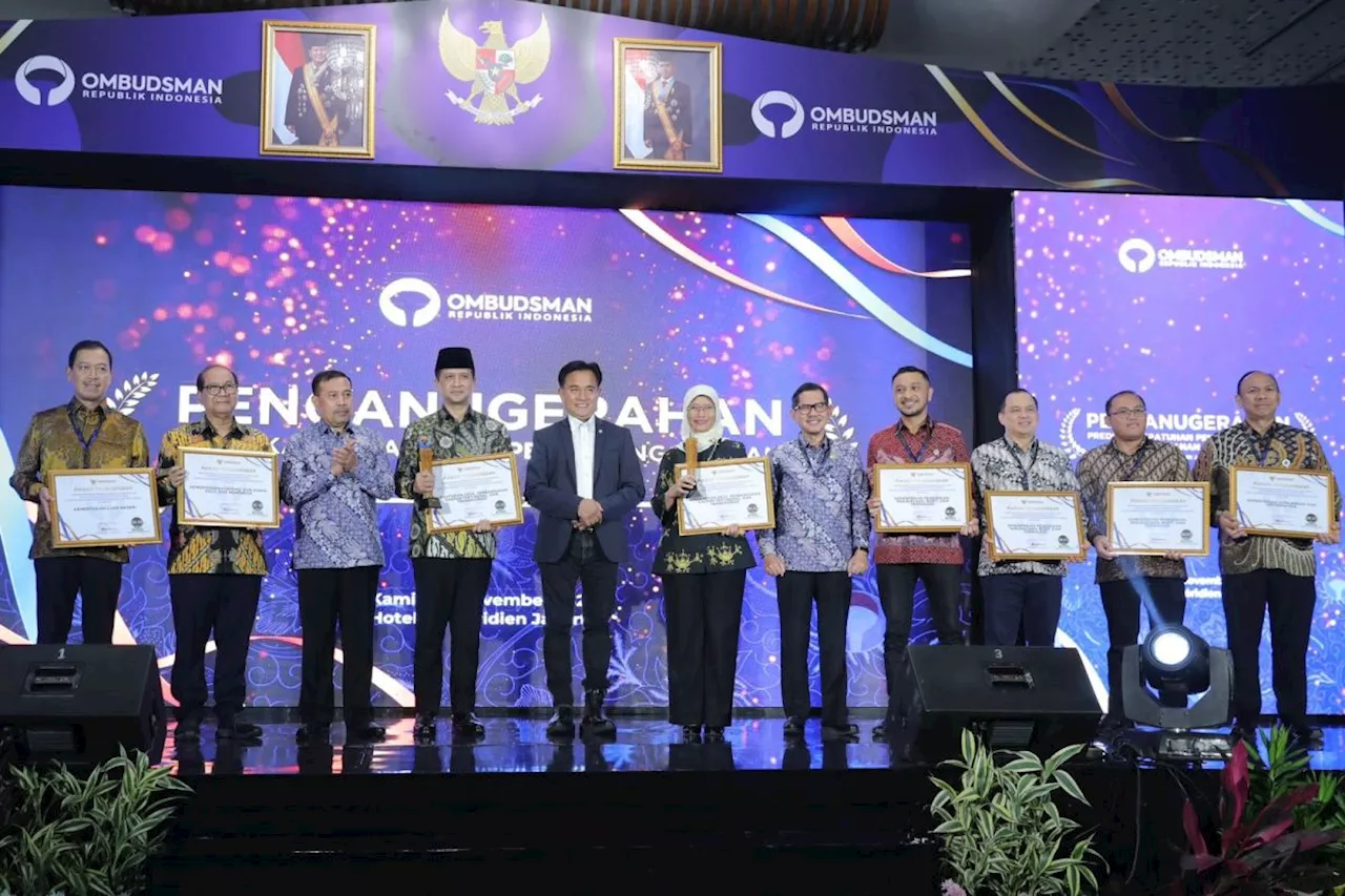 Kementrans meraih terbaik 1 kepatuhan penyelenggaraan pelayanan publik