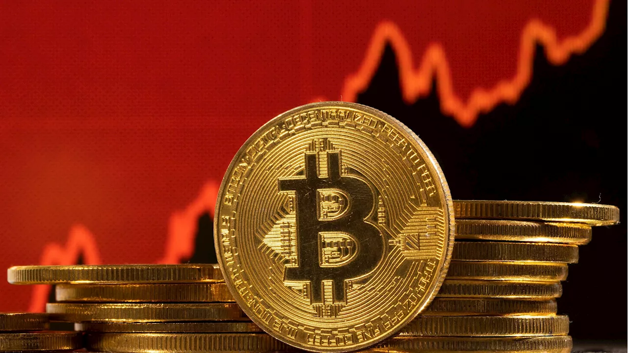 Bitcoin sobe 18% na semana e volta a patamar de US$ 90 mil