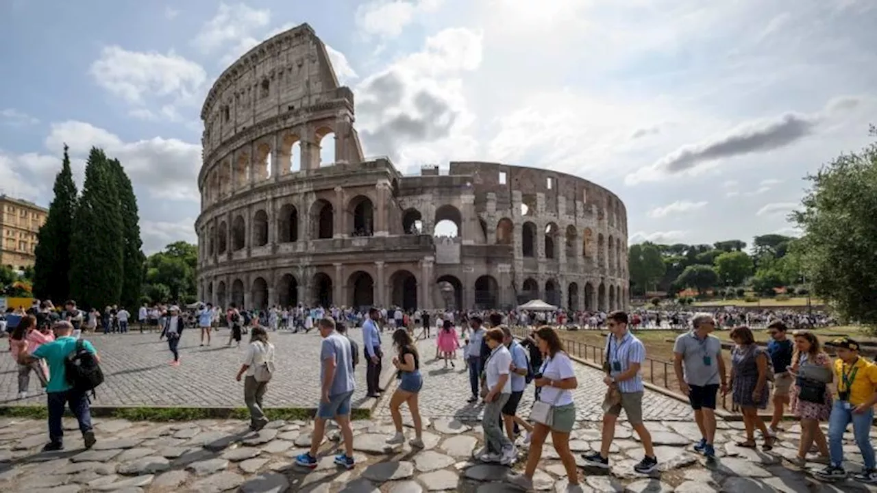 \'No somos Disneyland\': indignación en Roma por batallas de 'gladiadores' organizadas por Airbnb en el Coliseo