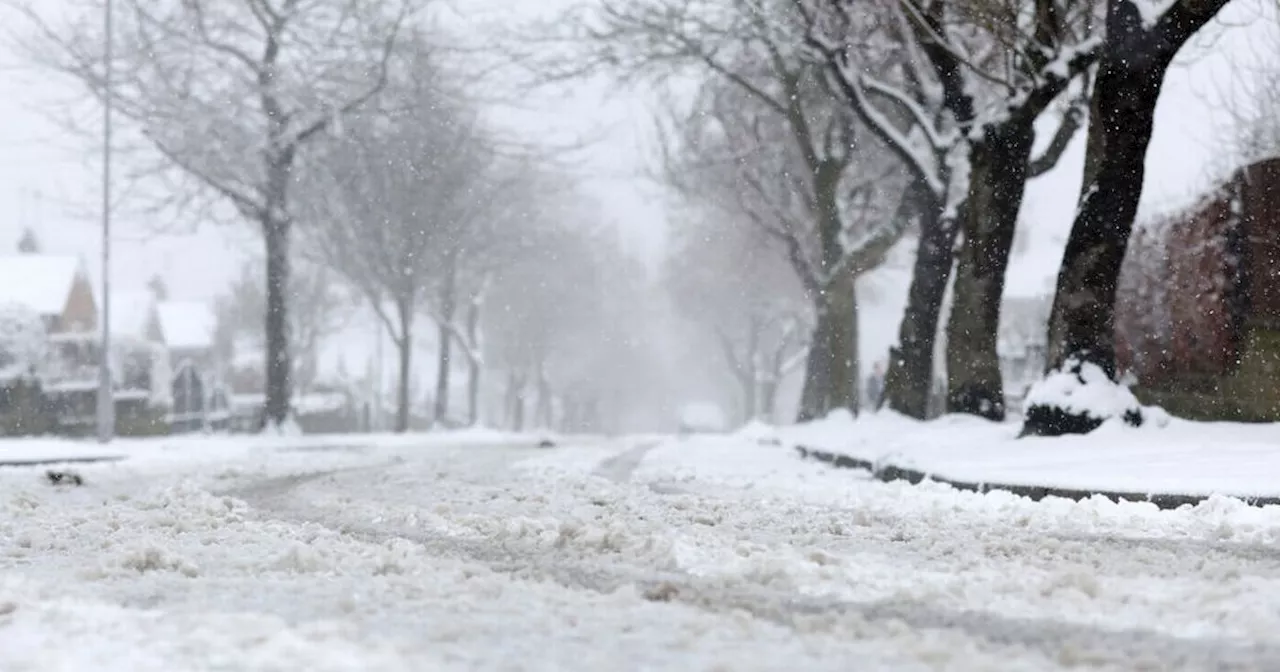 Scotland's double snow warning as Met Office predicts 'wintry hazards'