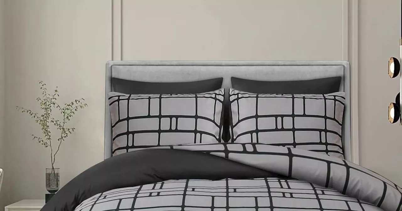 Amazon slashes price on 'gorgeous' non-iron duvet set to less than £20