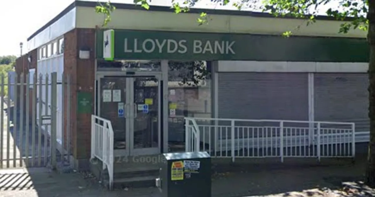 Lloyds Bank clarifies £200 payment eligibility after one-word confusion