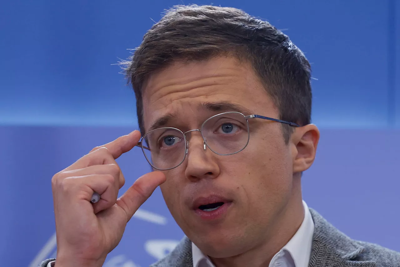 Errejón acusa a Elisa Mouliaá de falsa denuncia y fraude de ley