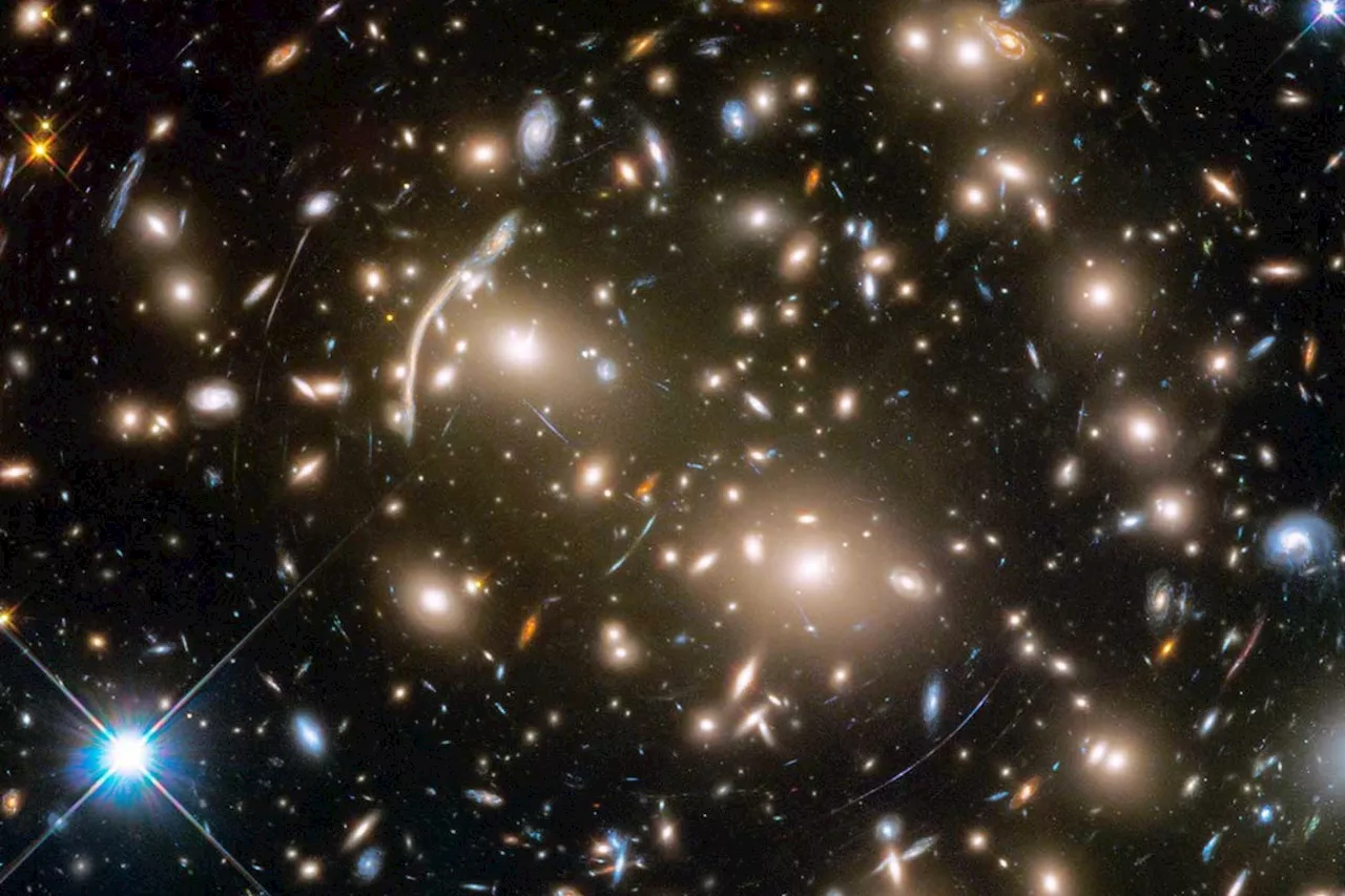 First-Ever ‘Einstein Zig-Zag’ Found in Space Could Help Solve the Universe’s Expansion Mystery