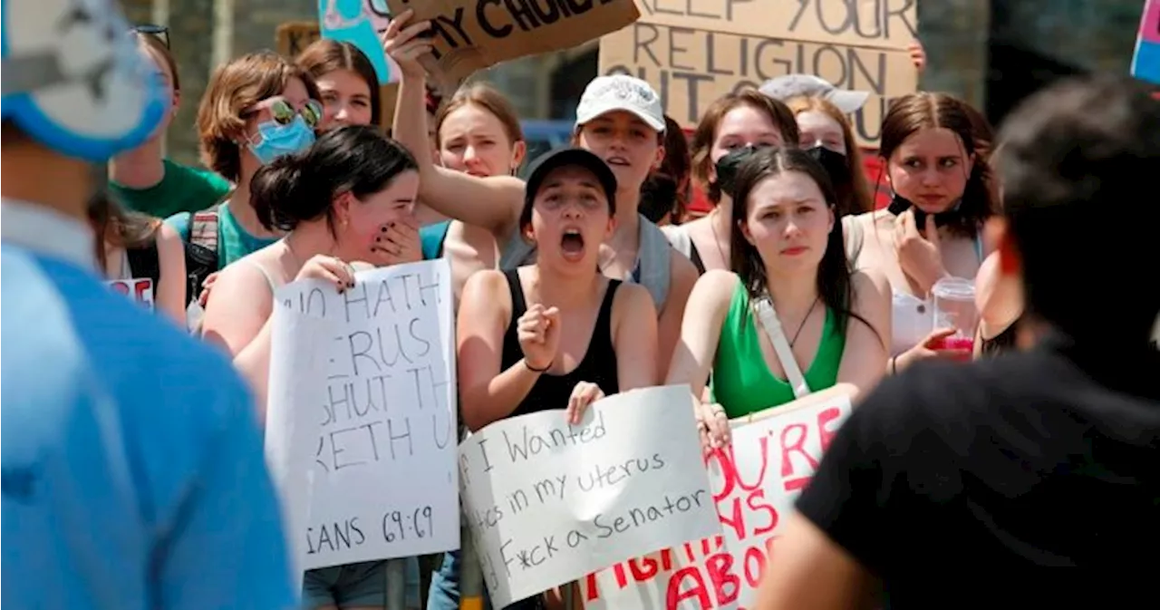 Anti-abortion activists challenge Quebec law forcing protesters to keep distance