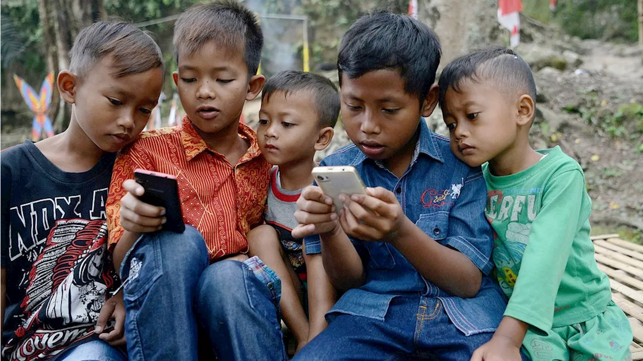 Makin Lama Waktu Anak Bersama Gawai, Makin Tinggi Risiko Depresi dan Bunuh Diri