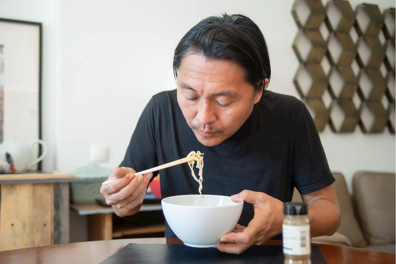 Japanese man follows a 'decision-free' lifestyle for 15 years to clear his mind Singapore News -