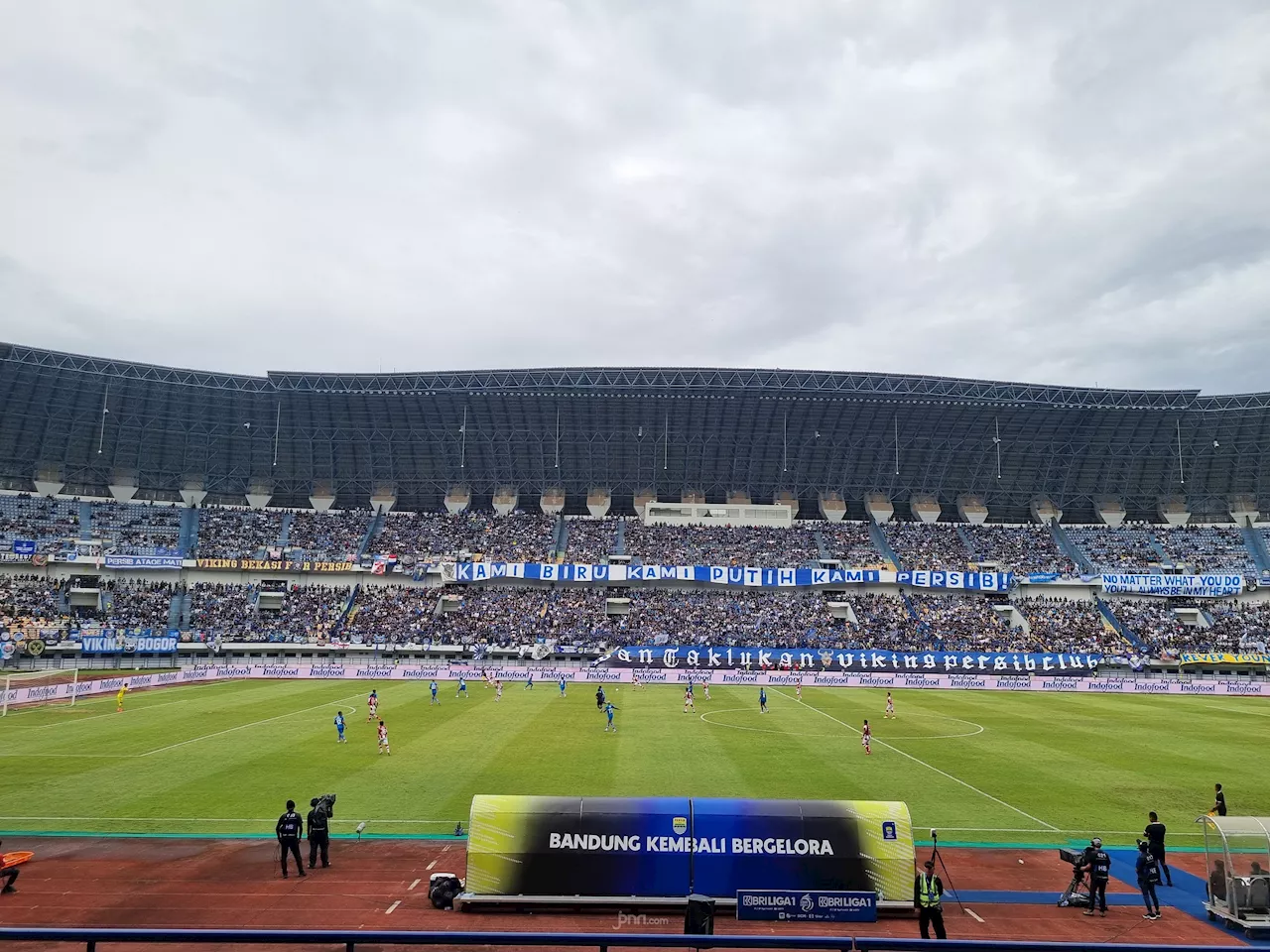 Persib Berencana Kembali ke Stadion GBLA, Bojan Hodak Masih Pikir-pikir