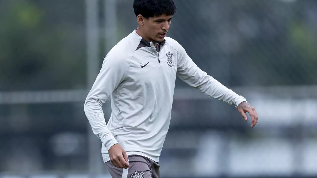 Problema nos bastidores agrava indefinição na zaga do Corinthians