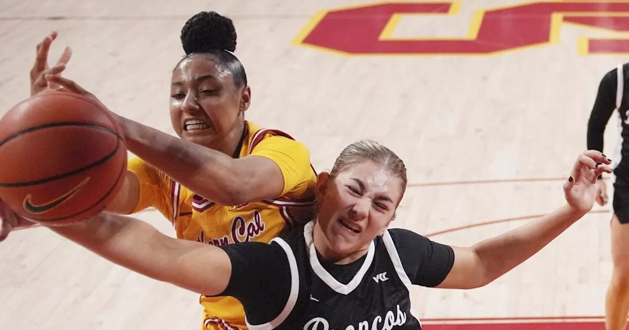 USC star JuJu Watkins reaches 1,000-point mark faster than Caitlin Clark