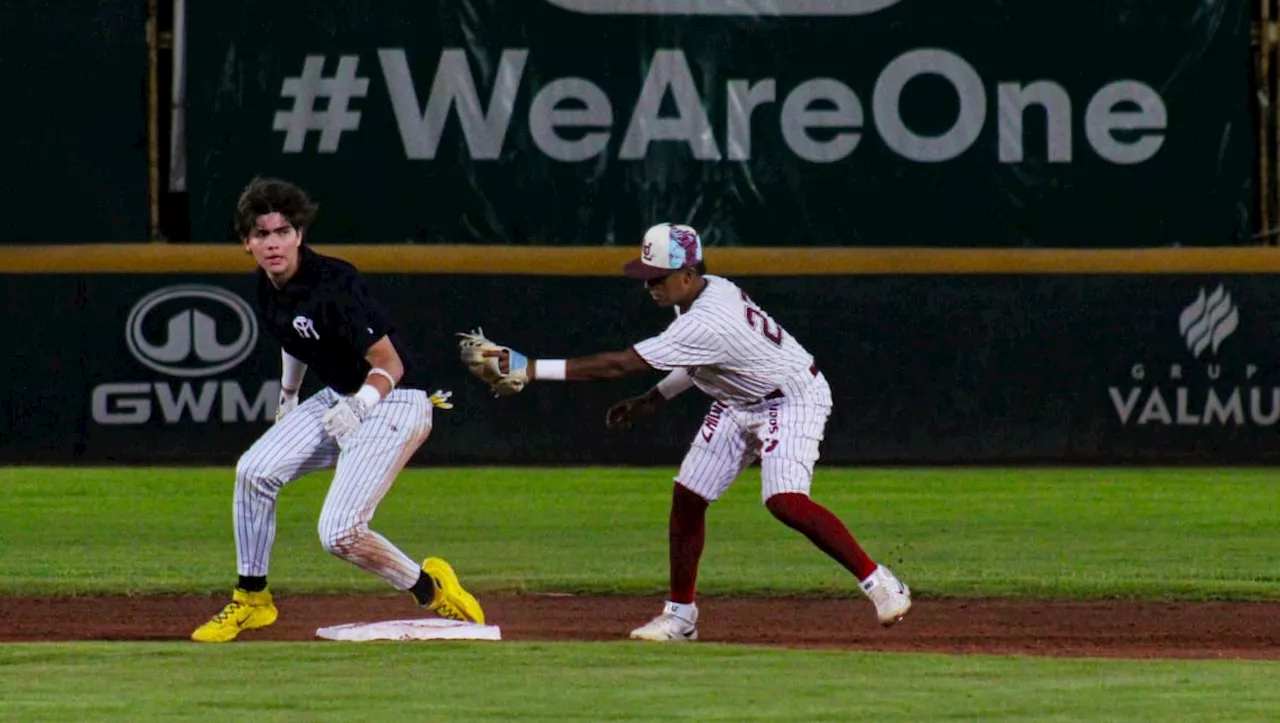 Sultanes de Monterrey le pega a los Algodoneros en el Estadio Revolución