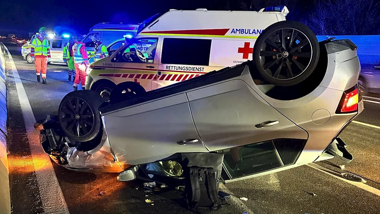 A22: Unfall mit drei Fahrzeugen forderte vier Verletzte