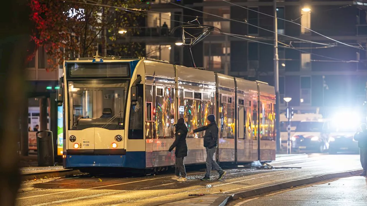 16-jarige jongen vast voor gooien explosief in tram Amsterdam