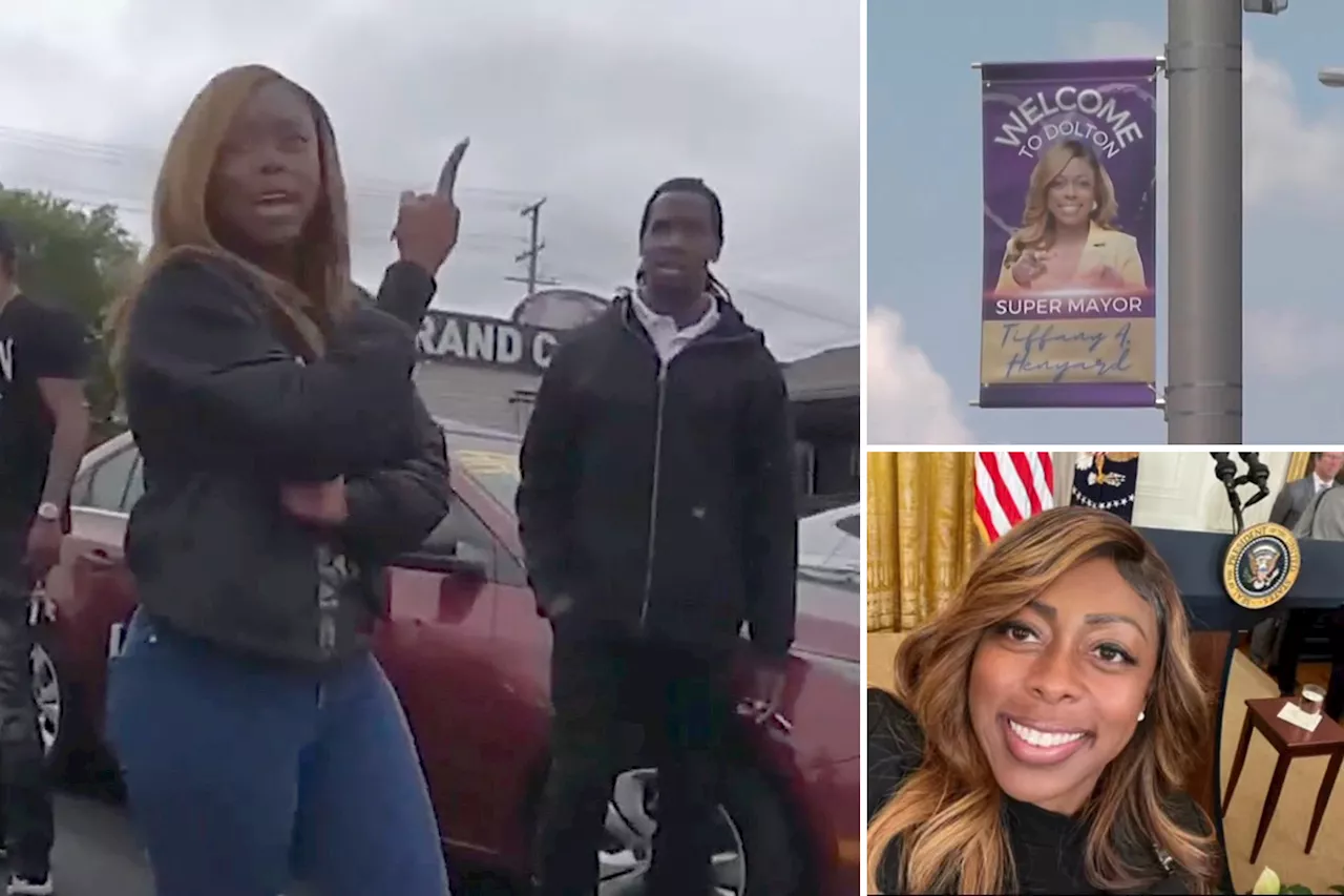 Dolton 'Dictator' Mayor Tiffany Henyard called cops on workers removing banners of her face — as vendor claims it's owed $20K: video