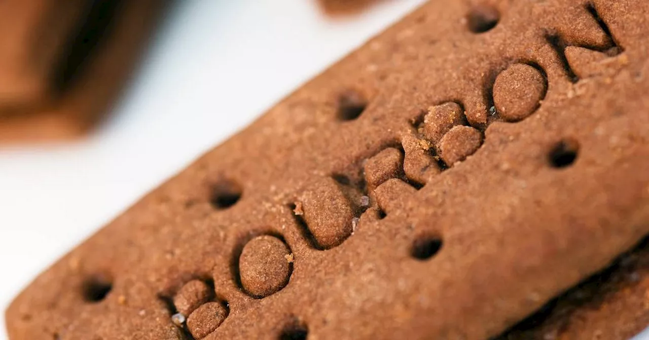 Brits are realising why Bourbon biscuits have holes- and it's not to look pretty