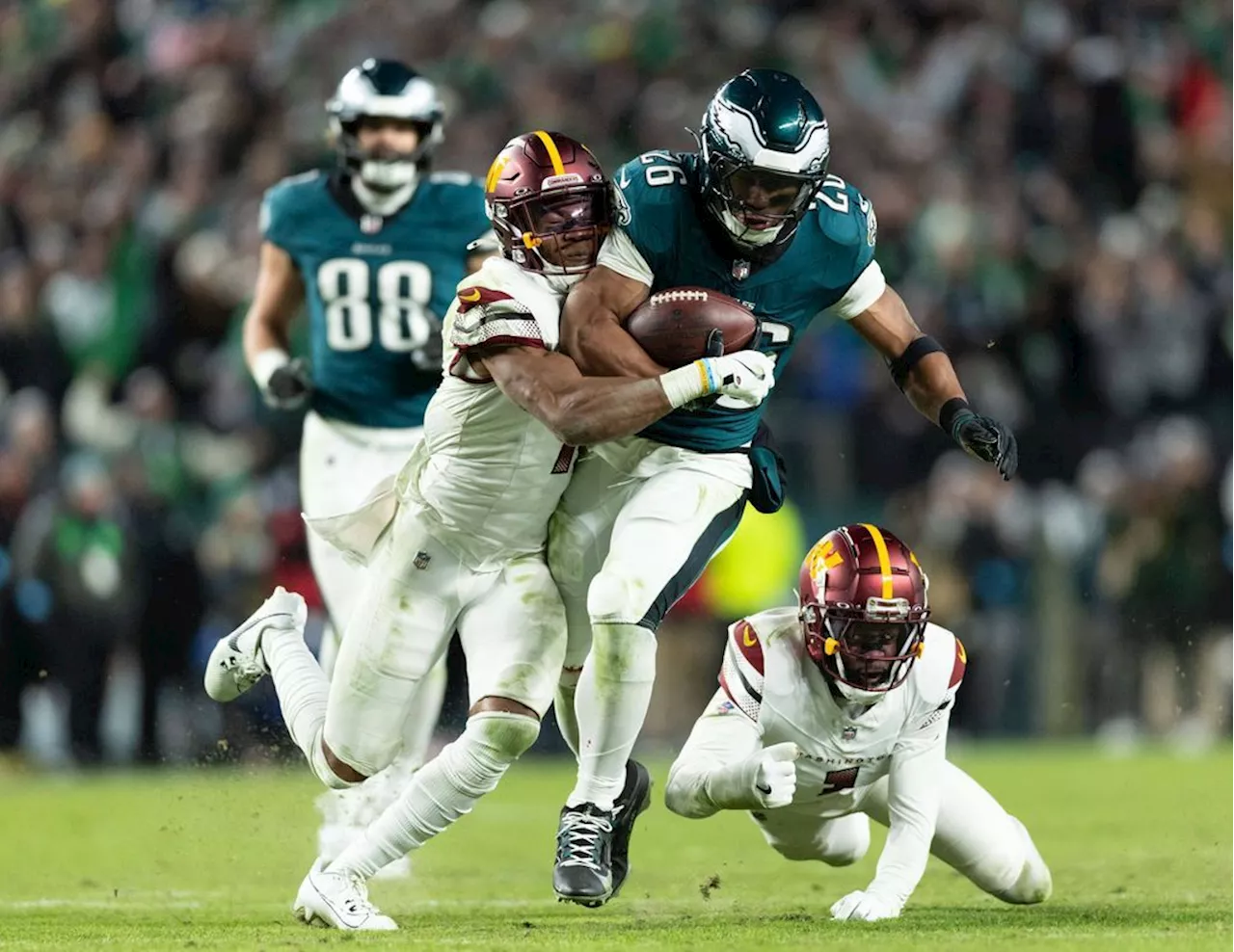  Philadelphia Eagles gewinnen dank Barkley-Show beim Thursday Night Football gegen die Washington Commanders