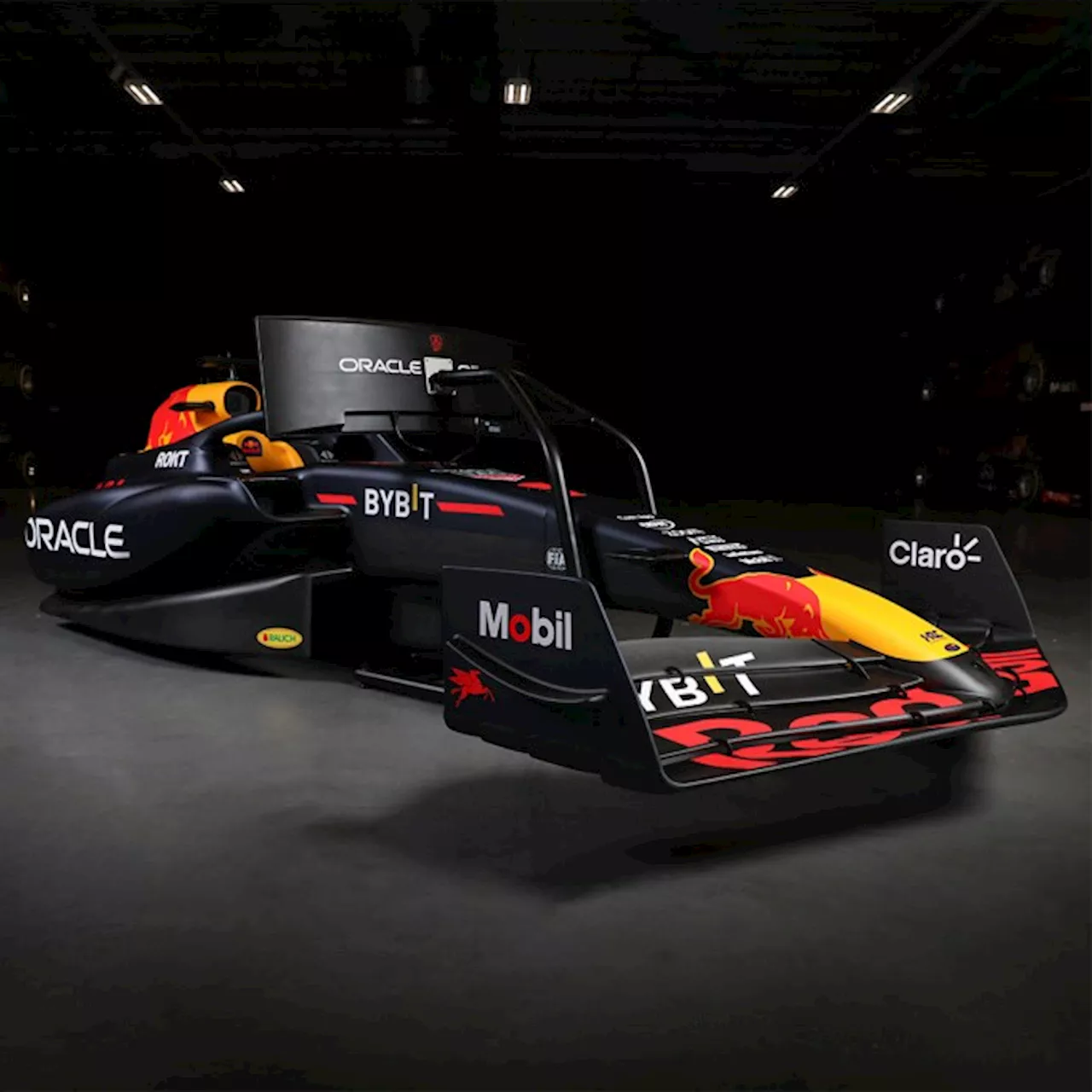 Bespoke F1 Simulator With Built-in Motion