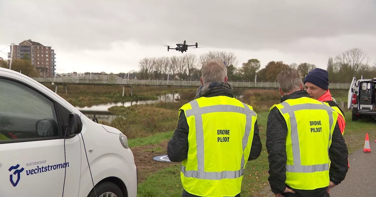 Hoe een drone boven een dijk in Hardenberg ervoor moet zorgen dat Drenthe droog blijft