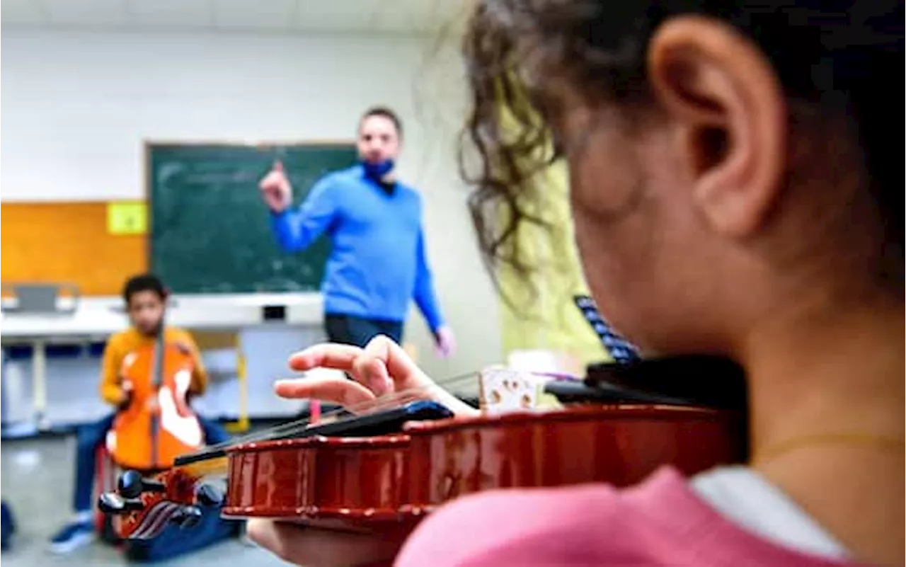 Bonus scuola per i figli, 500 euro per corsi extra e 1.500 per studenti delle paritarie