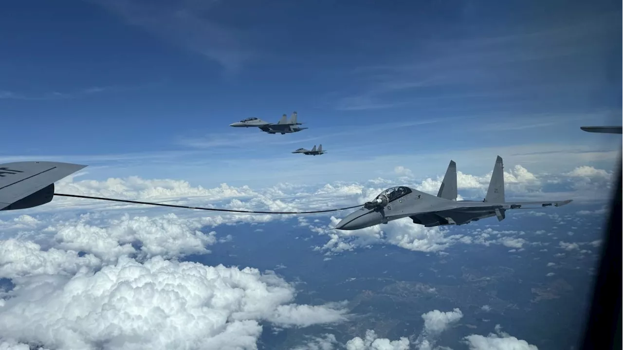 Air Force conducts first ever air-to-air refuelling between USAF tanker, RMAF Sukhoi fighter