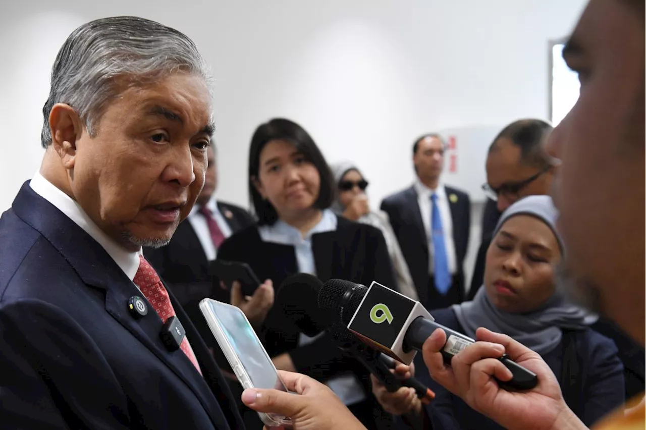 Zahid defends Hajiji's call to probe bribery claims