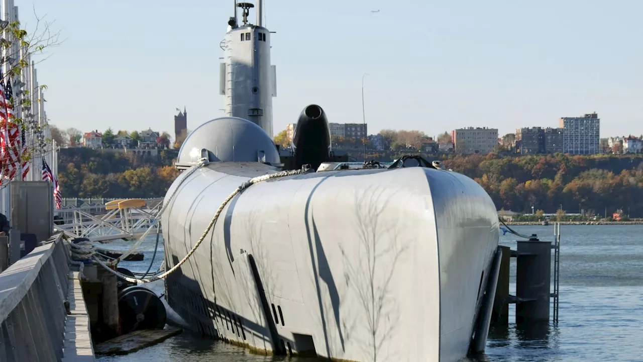 Fishermen hunting for halibut accidentally catch US nuclear submarine instead after 7,800ton USS Virginia...