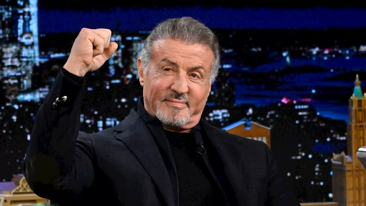 Sylvester Stallone vante les mérites de Donald Trump, «un deuxième George Washington»