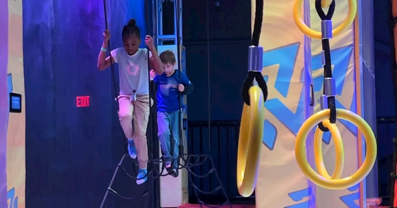 Former Indianapolis Colts player takes Indy students on field trip to trampoline park