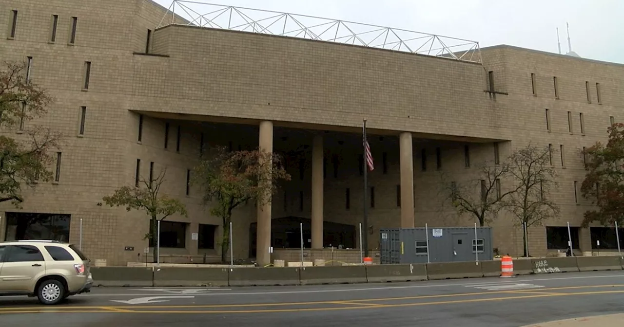 Old Marion County Jail now fenced off in preparation for demolition