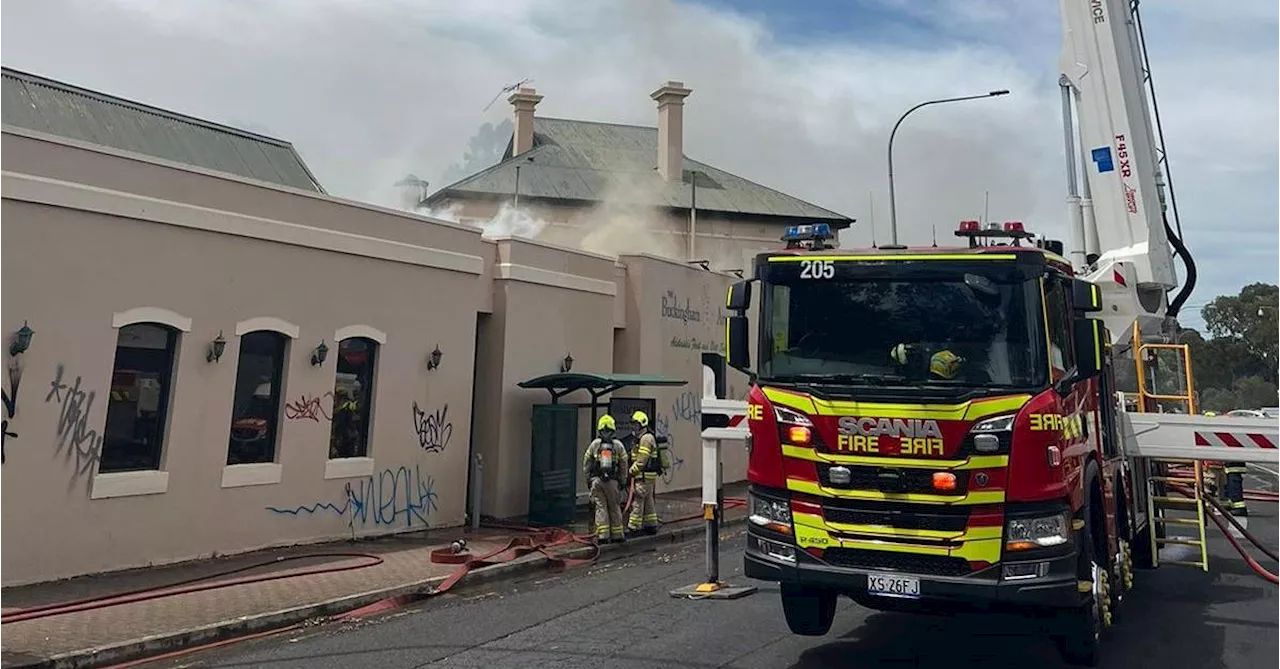 Flames engulf historic Buckingham Arms Hotel in Adelaide, prompting toxic smoke warning