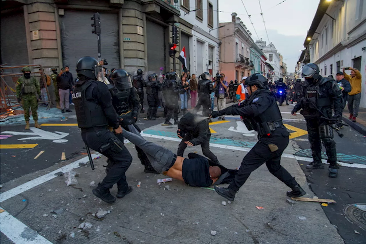 Protesta contro le interruzioni di corrente a Quito