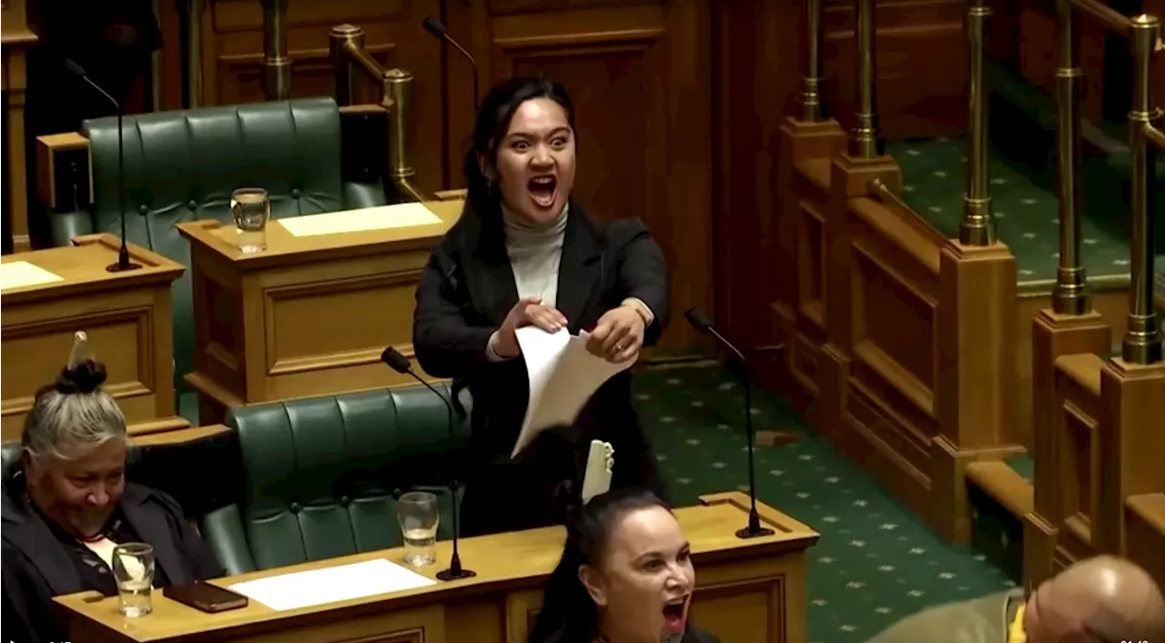 Deputados maoris da Nova Zelândia fazem protesto “haka” em parlamento; veja vídeo