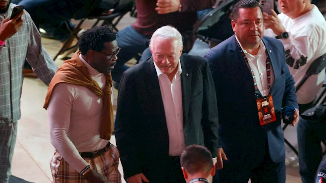 Cowboys owner Jerry Jones applauds Netflix from Mike Tyson-Jake Paul fight at AT&T Stadium