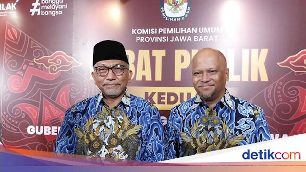 Gaya 4 Paslon Kenakan Batik di Debat Kedua Pilgub Jabar 2024