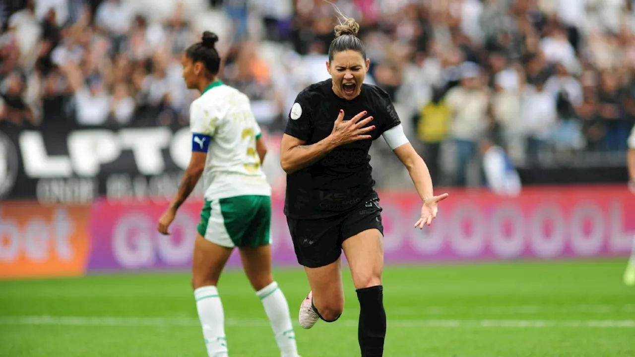 Corinthians sai na frente do Palmeiras na final do Campeonato Paulista Feminino