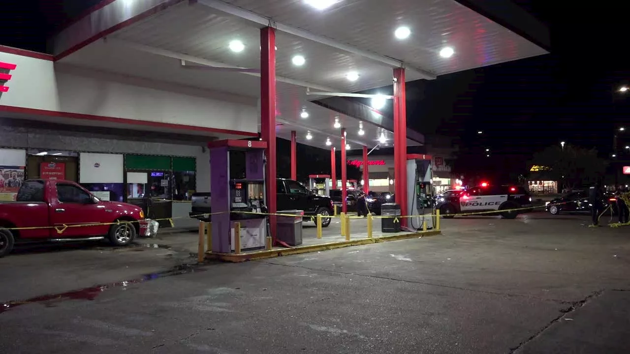 Houston security guard shoots man at store on Old Spanish Trail: police