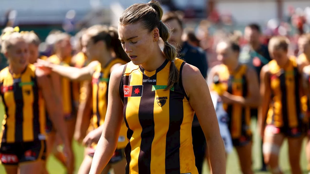 LIVE AFLW: No more second chances for Hawks in do-or-die bout with underdog visitors