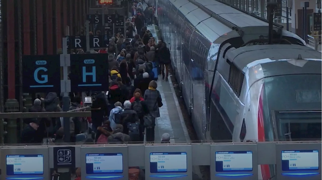 Grèves SNCF : est-il vrai que les cheminots font grève à chaque Noël ?