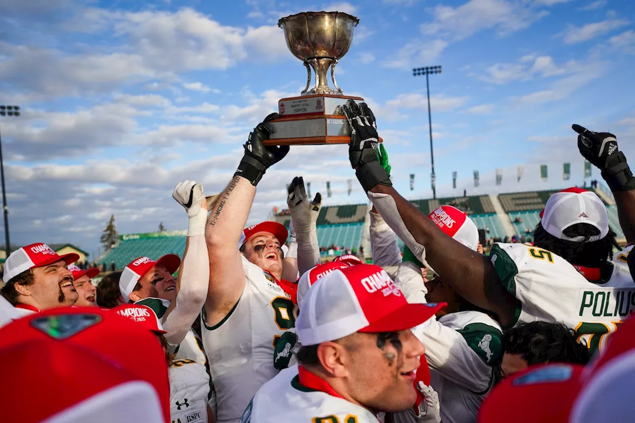 Regina welcomes Laval, Laurier visits Bishop’s in U Sports football semi-finals