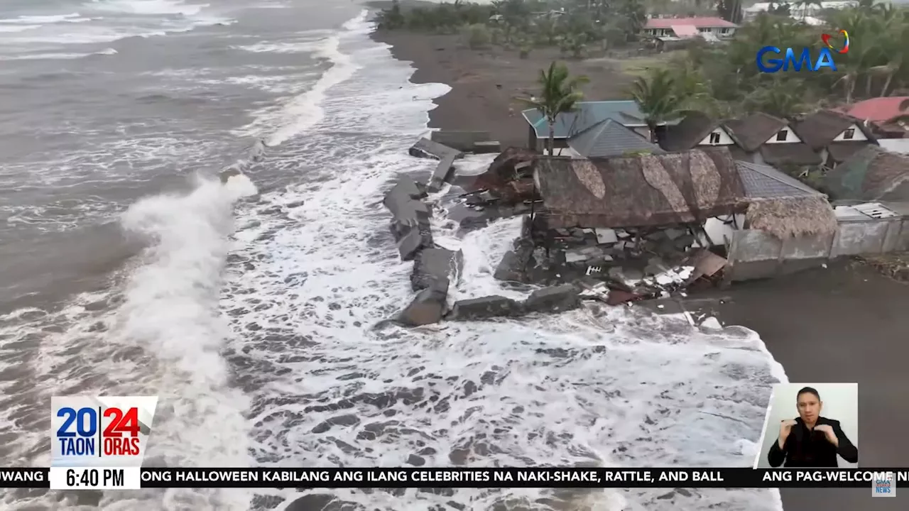 Storm surge affecting coastal areas in Region 5