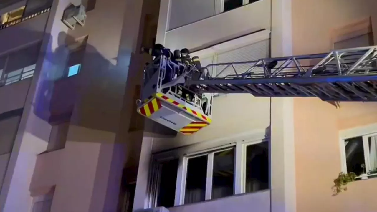 Al menos ocho heridos por el incendio en una vivienda en Carabanchel; Madrid