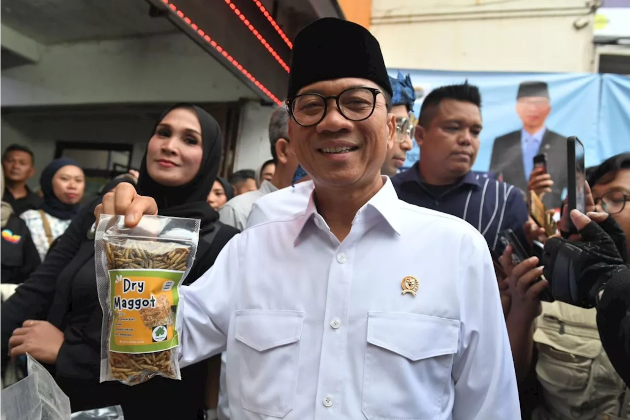 Mendes Yandri Ajak Warga Desa Fokus Kembangkan Produk Lokal