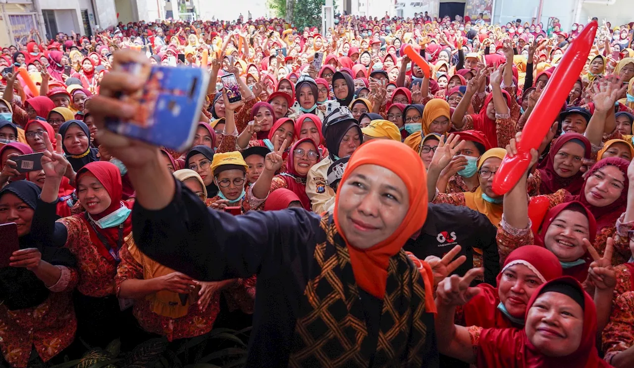 Ribuan Buruh Surabaya Bersemangat Memenangkan Khofifah-Emil