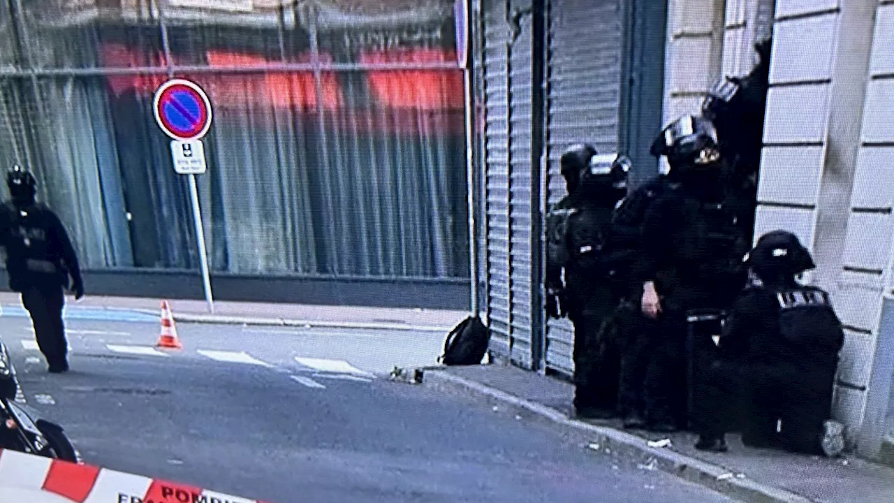 Prise d'otage à Issy-les-Moulineaux, un homme retranché dans son restaurant détient des employés