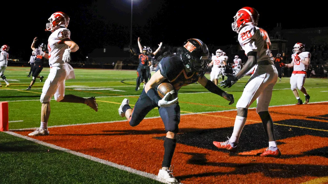 Football photos: Delsea at No. 14 Somerville, Friday, Nov. 15