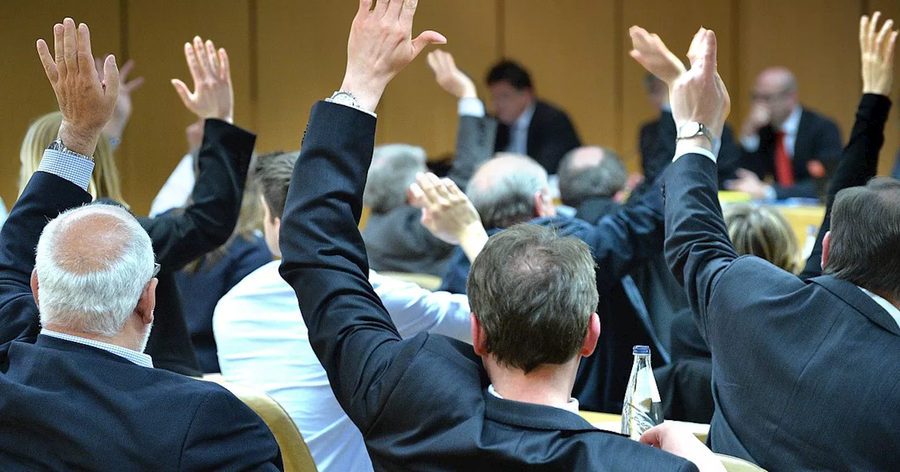 Gewaltandrohung im Bielefelder Stadtrat: AfD-Anhänger droht JuLi-Mitglied Schläge an