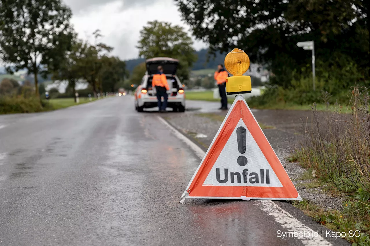 Wattwil SG: Auffahrkollision auf der Rickenstrasse – Motorradfahrer fahrunfähig