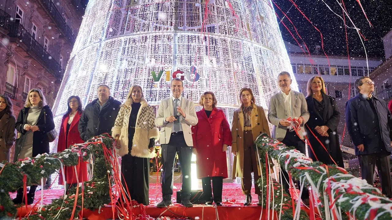 Vigo enciende este sábado sus luces de Navidad, que iluminarán 420 calles de la ciudad