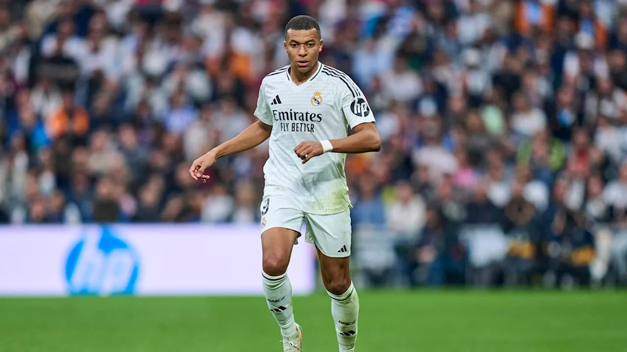 Pundit Claims Kylian Mbappe Is Struggling at Real Madrid Due to Vinicius Jr